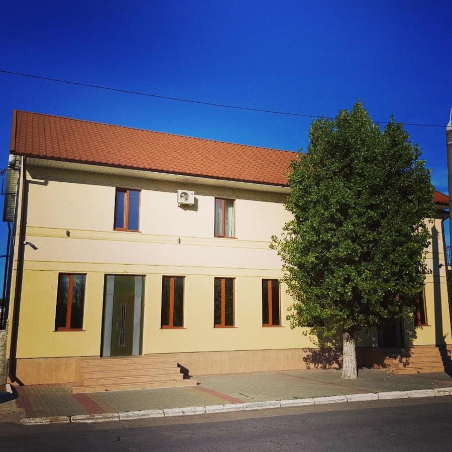 Барокко Hotel บิลฮอรอด นีสตรอฟสกาย ภายนอก รูปภาพ